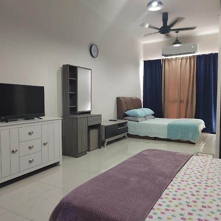 Studio Suite Homestay Klia Sepang Eksteriør bilde