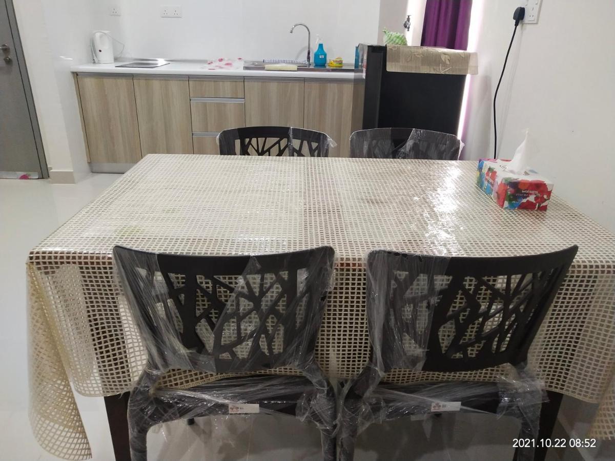 Studio Suite Homestay Klia Sepang Eksteriør bilde