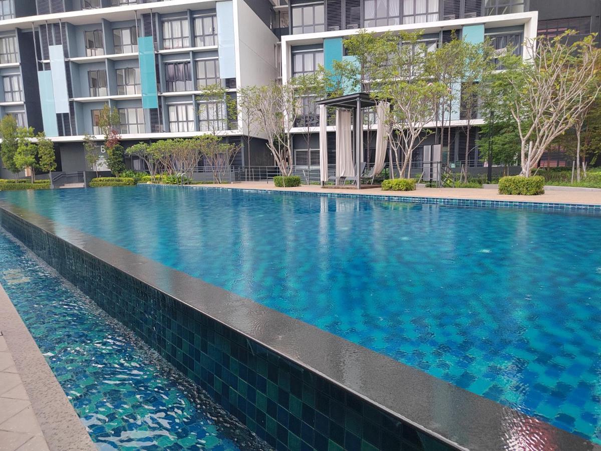 Studio Suite Homestay Klia Sepang Eksteriør bilde