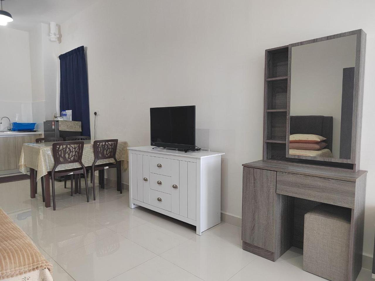 Studio Suite Homestay Klia Sepang Eksteriør bilde