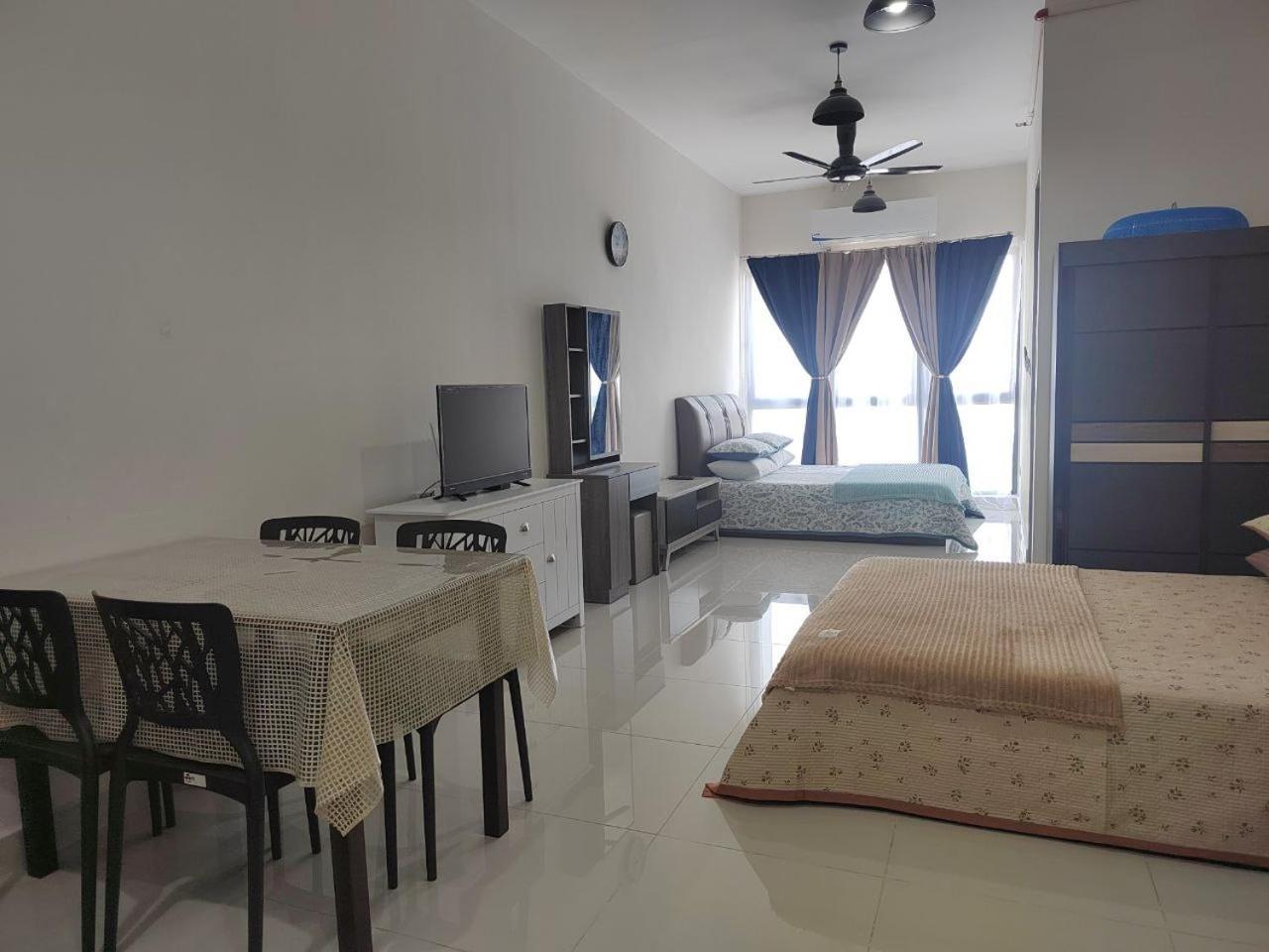 Studio Suite Homestay Klia Sepang Eksteriør bilde
